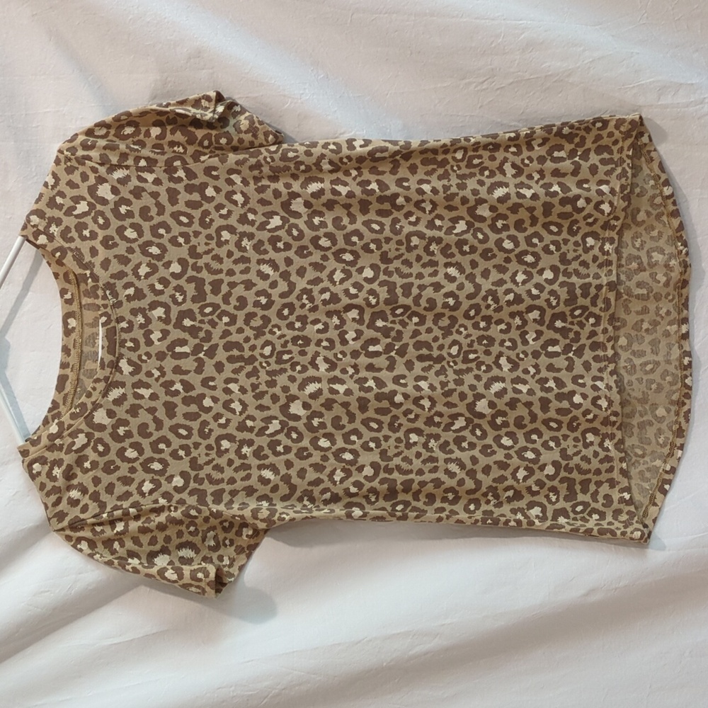 Zoe + Liv | Tan Animal Print Short Sleeve T-Shirt Polyester Rayon | M